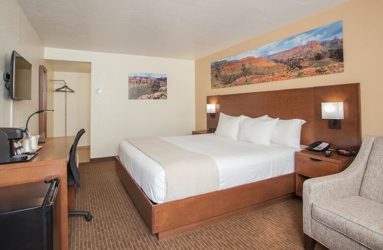 Hotel Red Feather Lodge