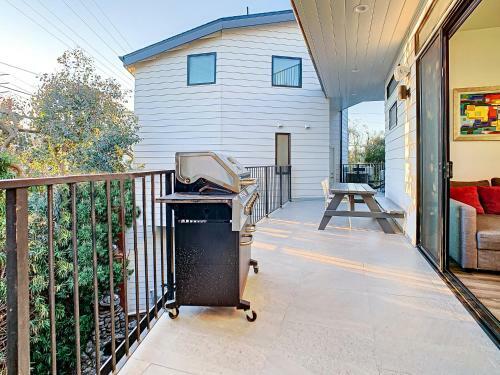 Beautiful Home Near The Beach