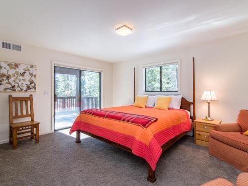 11824 Schussing Way Home