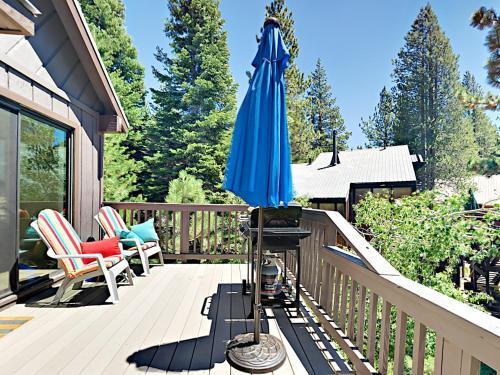 11824 Schussing Way Home