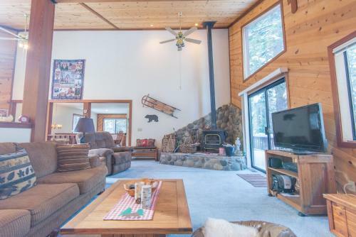 Alpine Forest View Cabin In Tahoe Donner Truckee Ca Home
