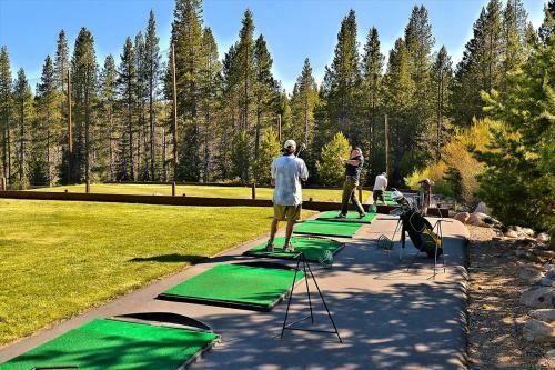 Alpine Forest View Cabin In Tahoe Donner Truckee Ca Home