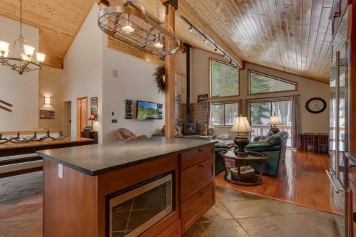 Bear's Lair At Tahoe Donner