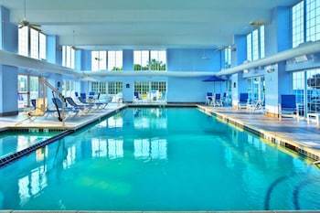 Holiday Inn Express Hotel & Suites Petoskey