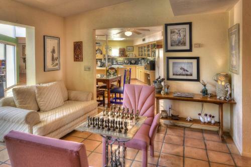 Azure Gate Bed And Breakfast