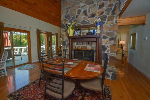 La Dolce Vita Six-bedroom Holiday Home