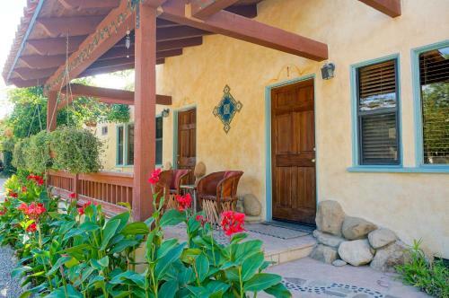 Hotel Blue Iguana Inn
