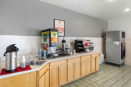 Motel Econolodge Inn & Suites