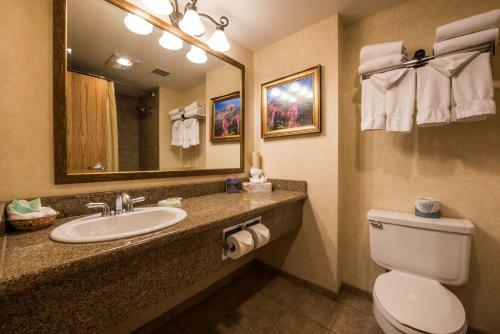 The Grand Lodge Hotel And Suites