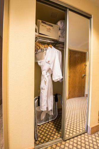 The Grand Lodge Hotel And Suites