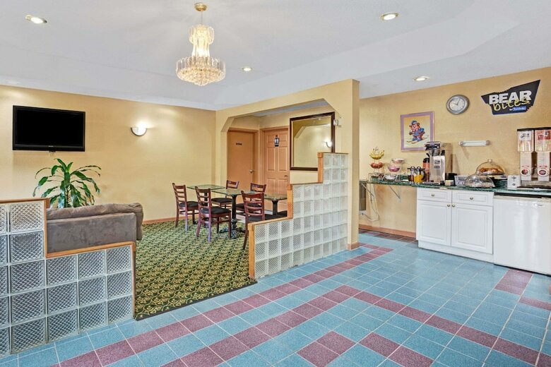 Hotel Travelodge Forest Park Atlanta South