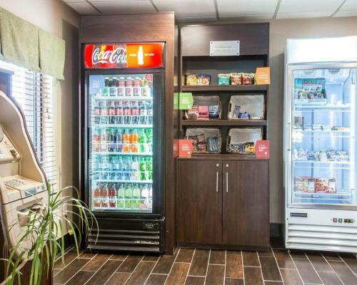 Hotel Comfort Suites Atlanta Airport