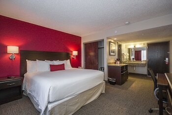 Ramada Columbus Hotel And Conference Center