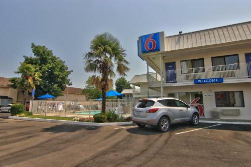 Motel 6 Woodland - Sacramento Area