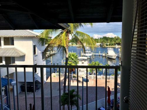 Hotel Pirate's Cove Resort And Marina - Stuart