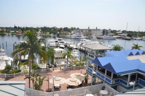 Hotel Pirate's Cove Resort And Marina - Stuart