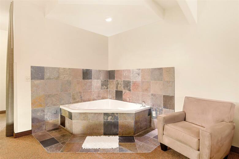 Hotel Best Western Plus Lincoln Inn & Suites