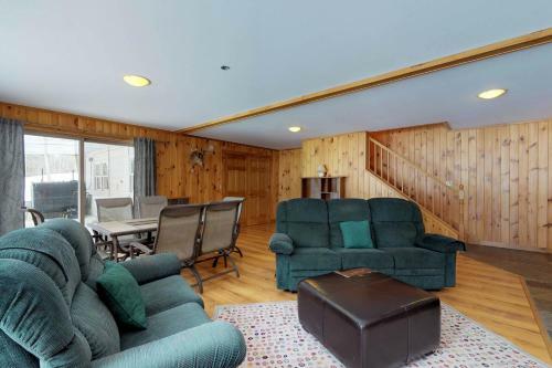 The North Shore House