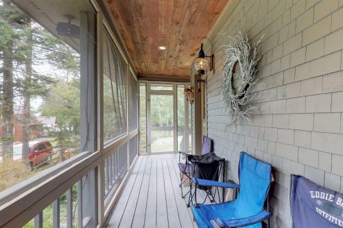 Stunning Lake View Cabin