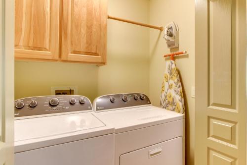 Shanti River House - Near La Pine State Park
