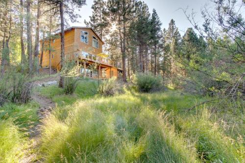 Shanti River House - Near La Pine State Park