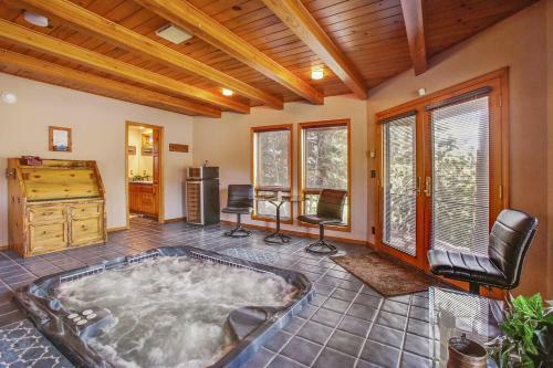 Big River Hideaway Three-bedroom Home