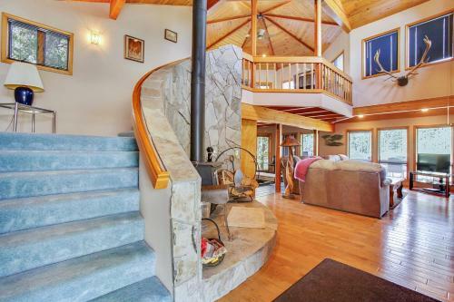 Big River Hideaway Three-bedroom Home