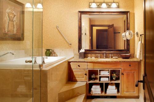 Hotel Snake River Lodge & Spa