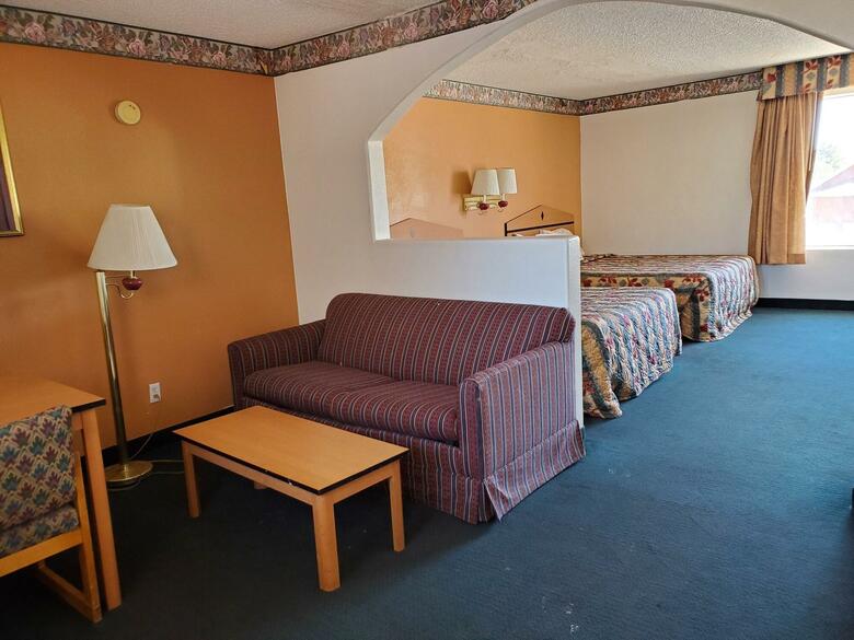 Motel Knight's Inn Globe