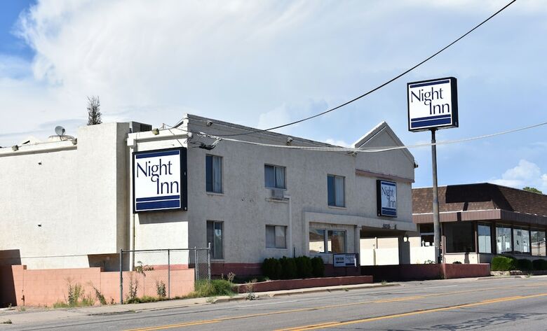 Motel Knight's Inn Globe