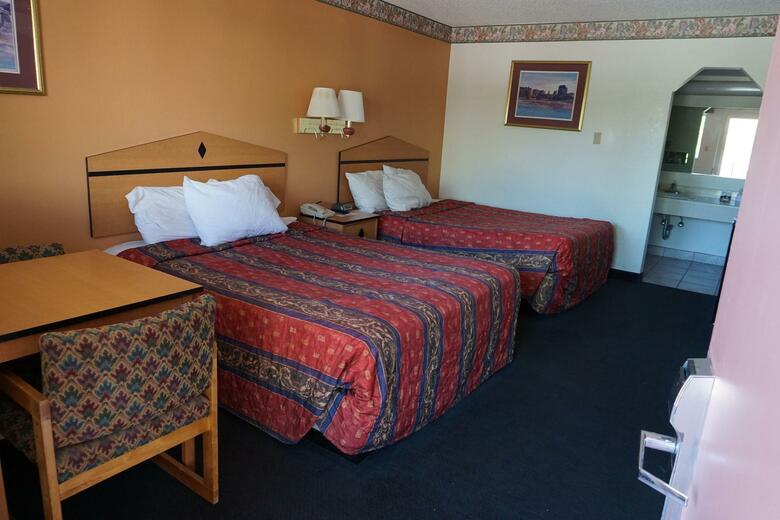Motel Knight's Inn Globe