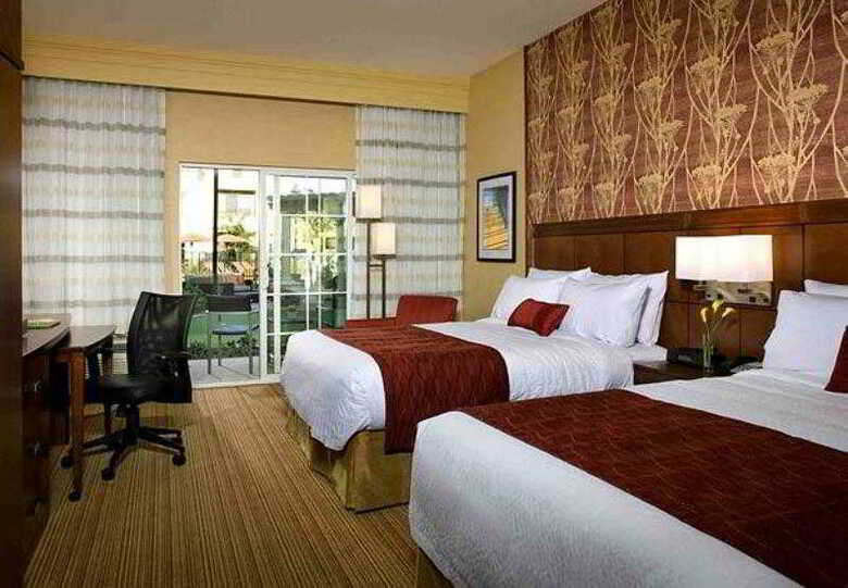 Hotel Courtyard By Marriott Santa Barbara Goleta