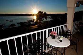 Hotel Bella Vista Suites Lake Geneva