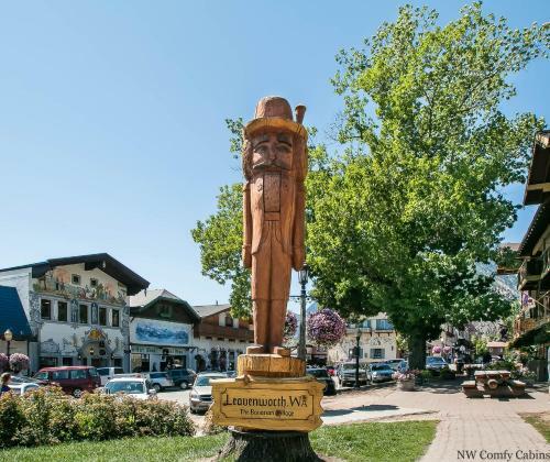 Leavenworth River Haus