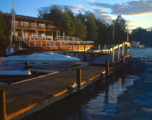 Hotel Lakeside Lodge Resort And Marina