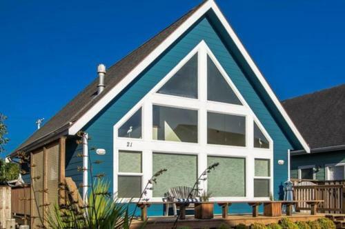 Blue Wave Cottage