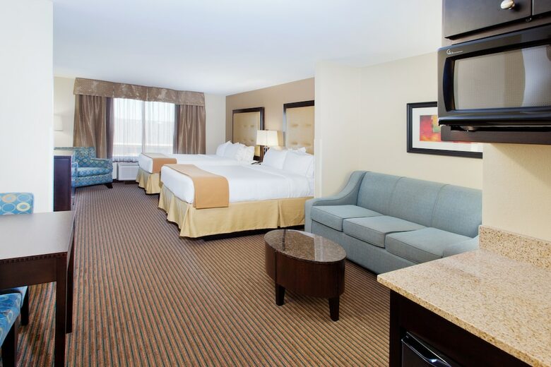 Holiday Inn Express Hotel & Suites Cordele North