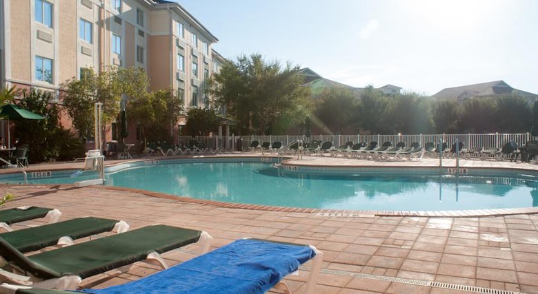 Hotel Crown Club Inn By Exploria Resorts