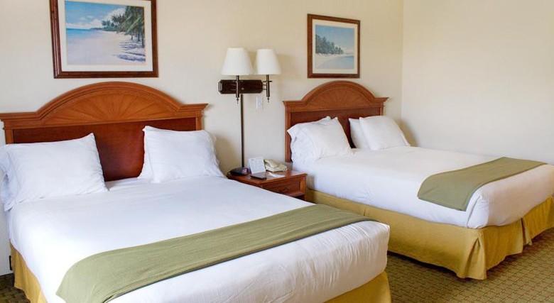 Hotel Crown Club Inn By Exploria Resorts