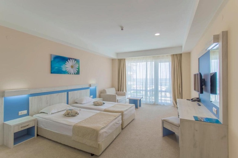 Hotel Riu Evrika