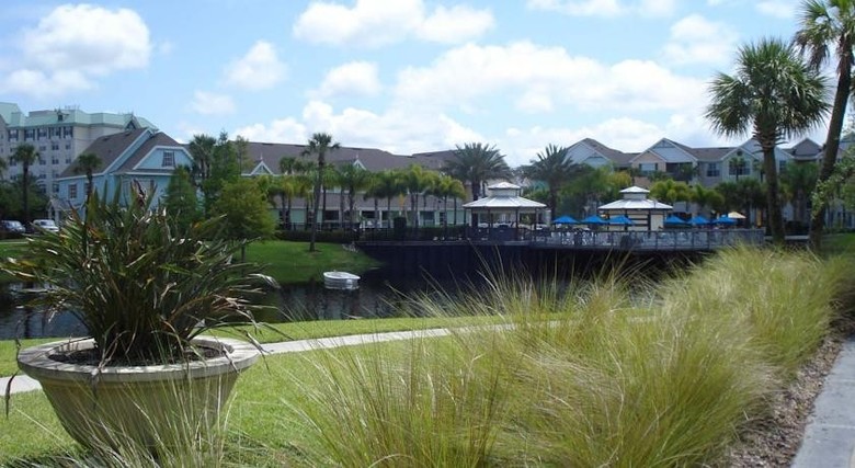 Runaway Beach Club Apartments