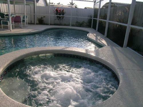 Loyalty Vacation Homes - Kissimmee