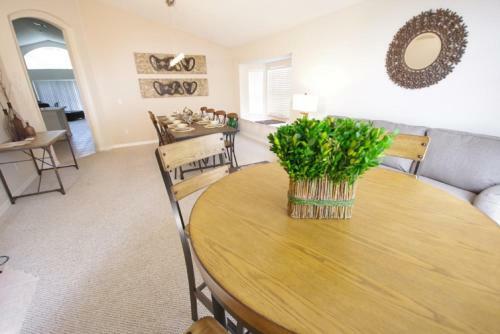 Loyalty Vacation Homes - Kissimmee