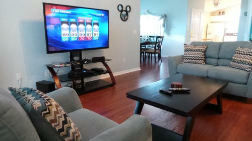 Loyalty Vacation Homes - Kissimmee