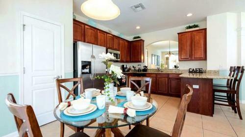 Loyalty Vacation Homes - Kissimmee