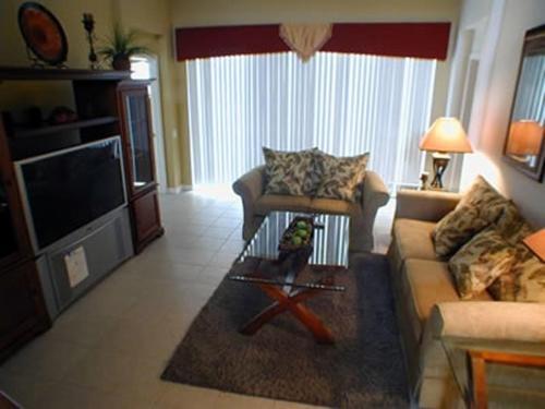 Basnett Villa 7795