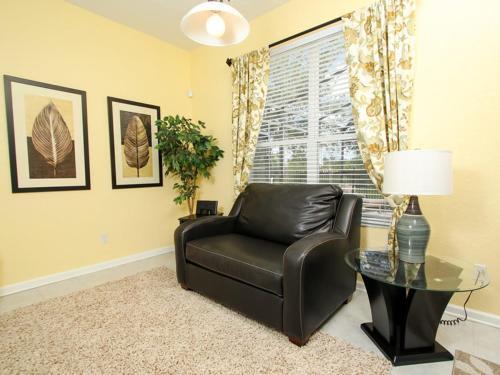 Comrow Villa 7739