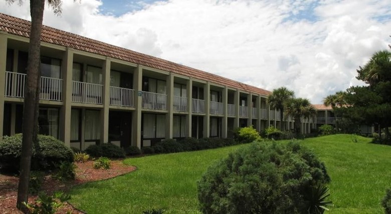 Motel Heritage Park Inn
