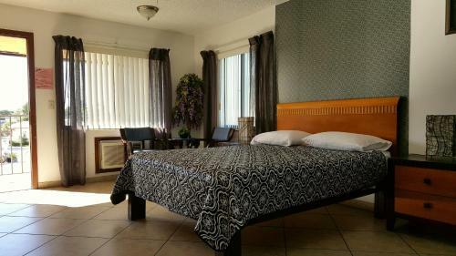 Lago Motor Inn
