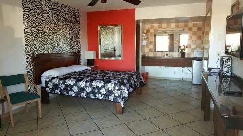 Lago Motor Inn